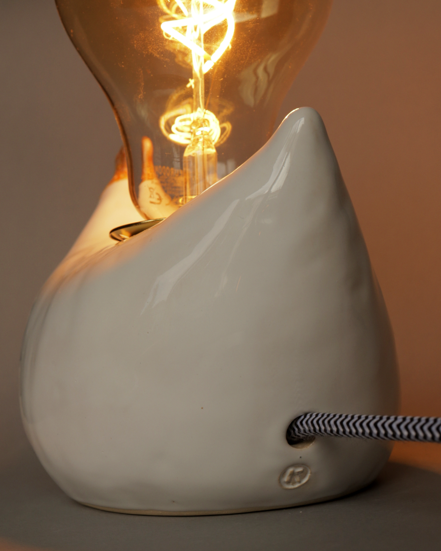 Ceramic lamp “Hen”